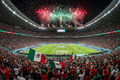 Estadio Mundial 2026 con banderas de México